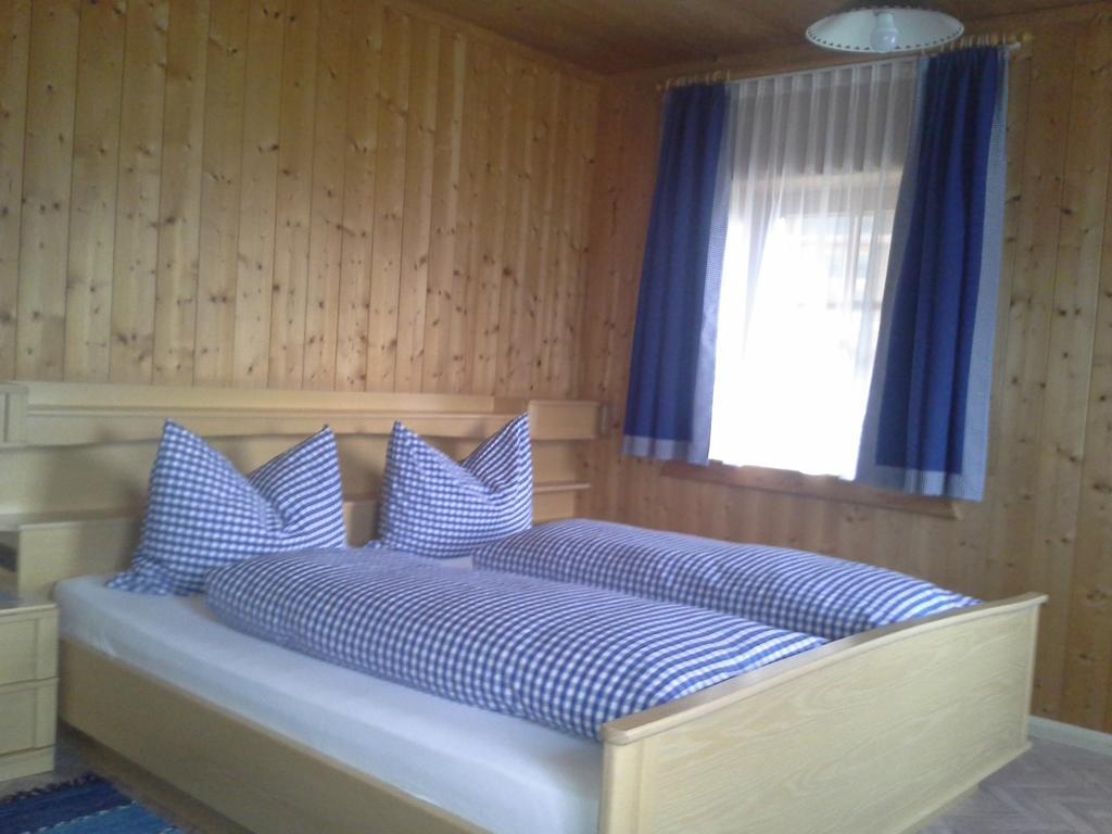 Berggasthaus Agritur Moserhof Prags Eksteriør billede