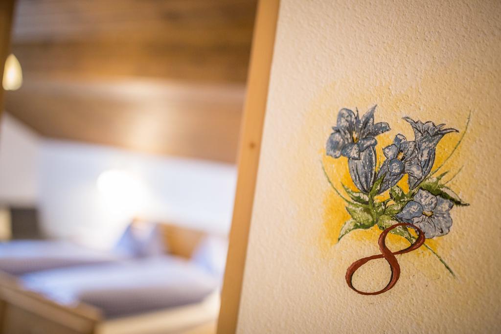 Berggasthaus Agritur Moserhof Prags Eksteriør billede
